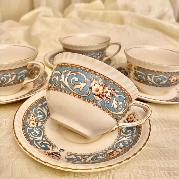 RARE Set of 6 Johnson Brothers « Old English » Teacups with Milk Creamer - Picture 4 of 4